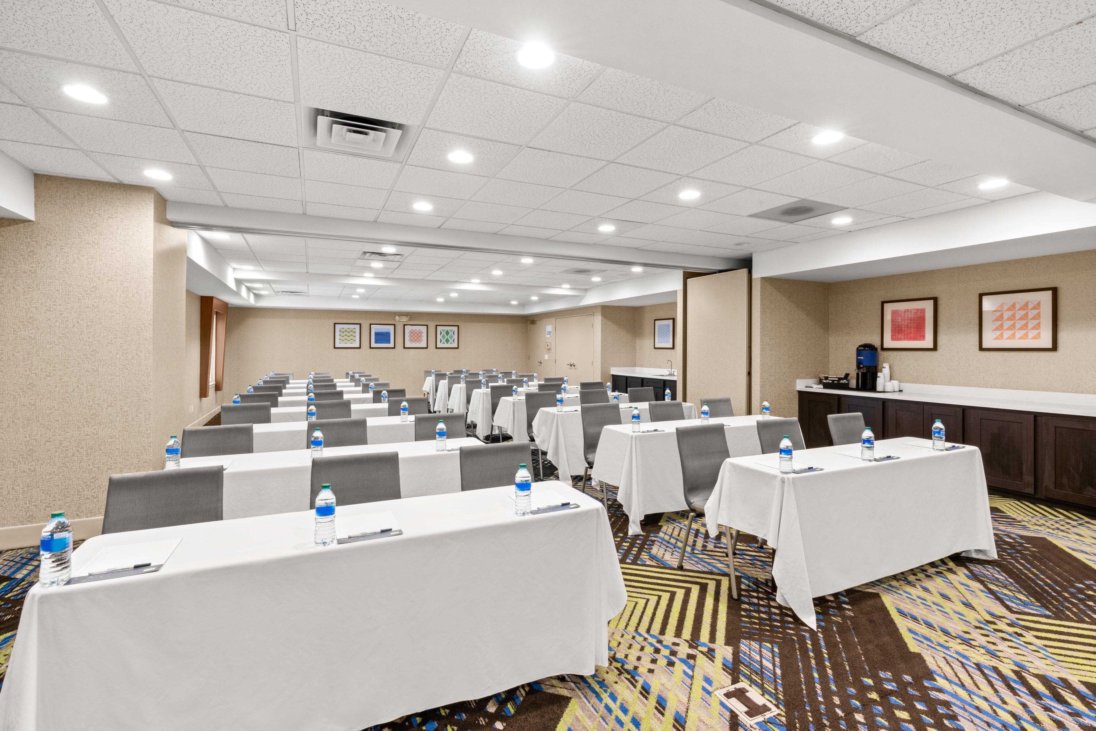 Holiday Inn Express And Suites Sumner By Ihg Экстерьер фото
