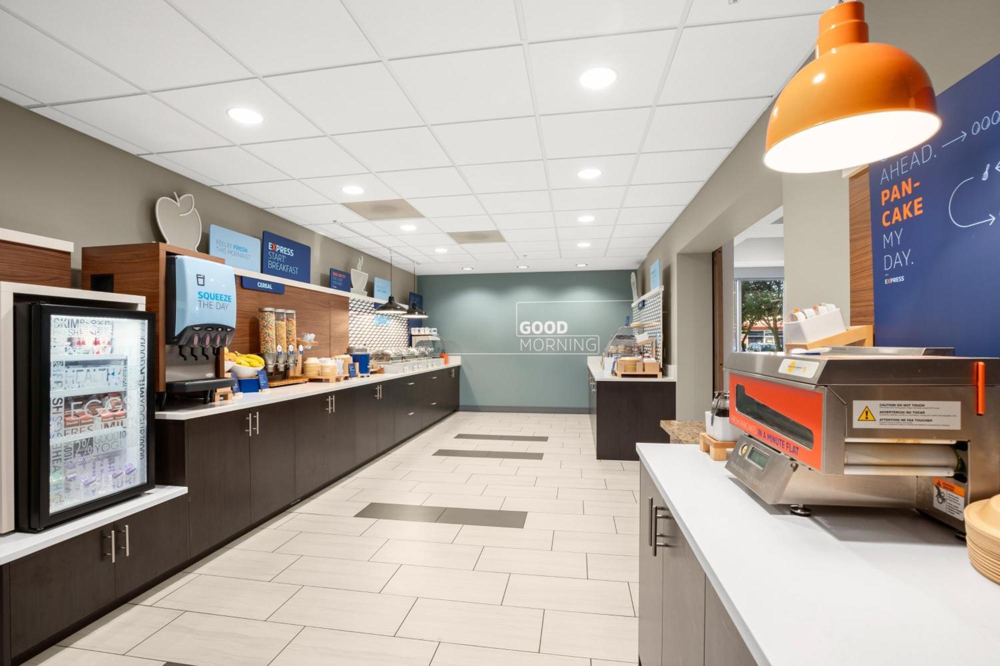 Holiday Inn Express And Suites Sumner By Ihg Экстерьер фото